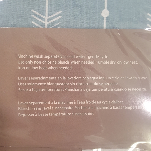 "Be Brave" Window Valance - Picture 6 of 9